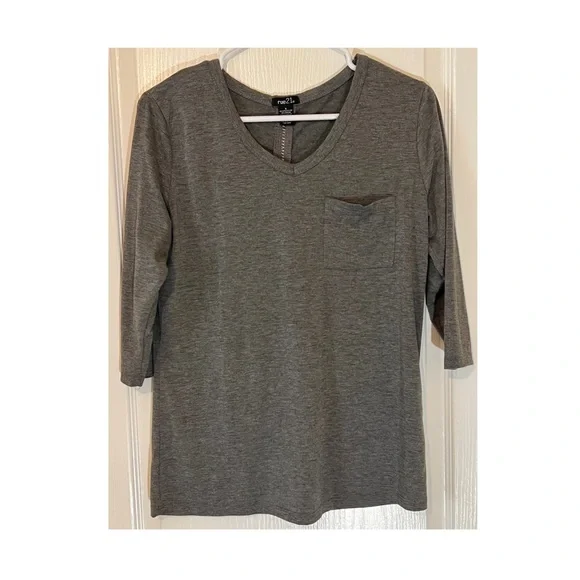 ladies shirt - Picture 4 of 7